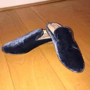 Blue velvet Via Spiga slip on mules